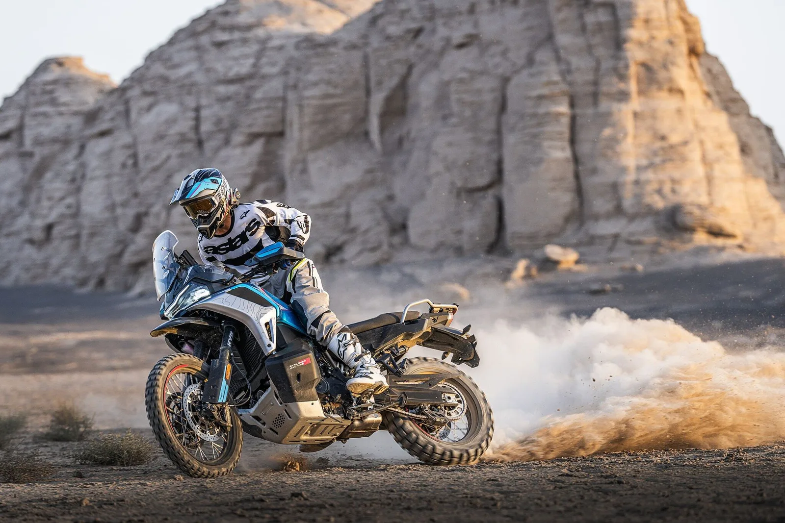 CFMOTO 1000MT-X