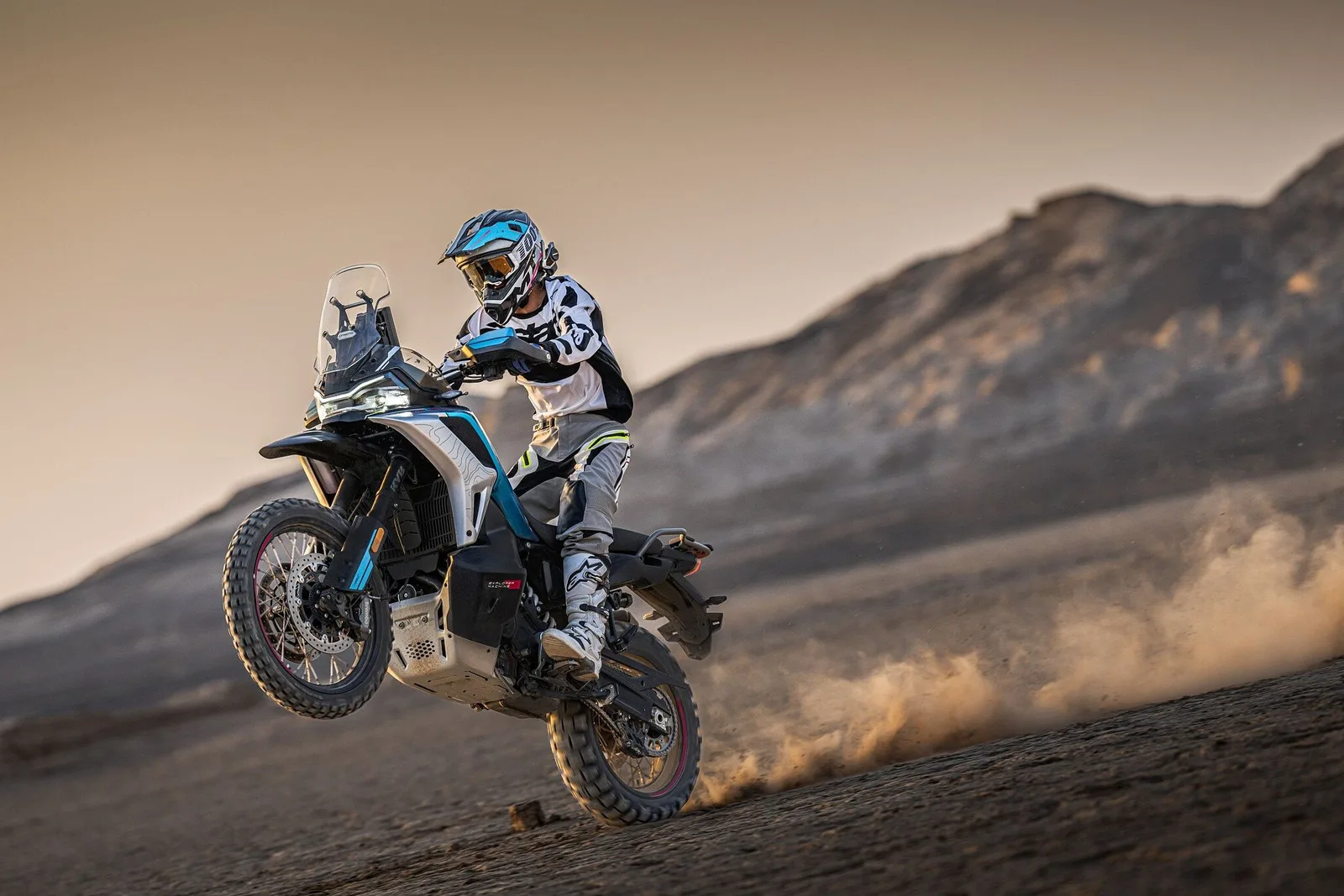 CFMOTO 1000MT-X