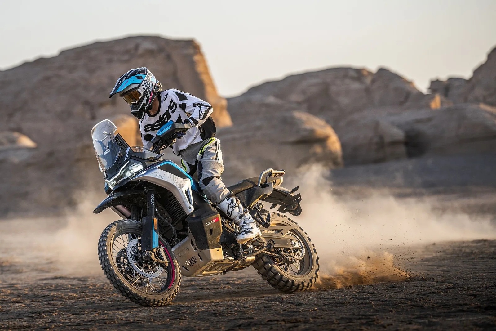CFMOTO 1000MT-X
