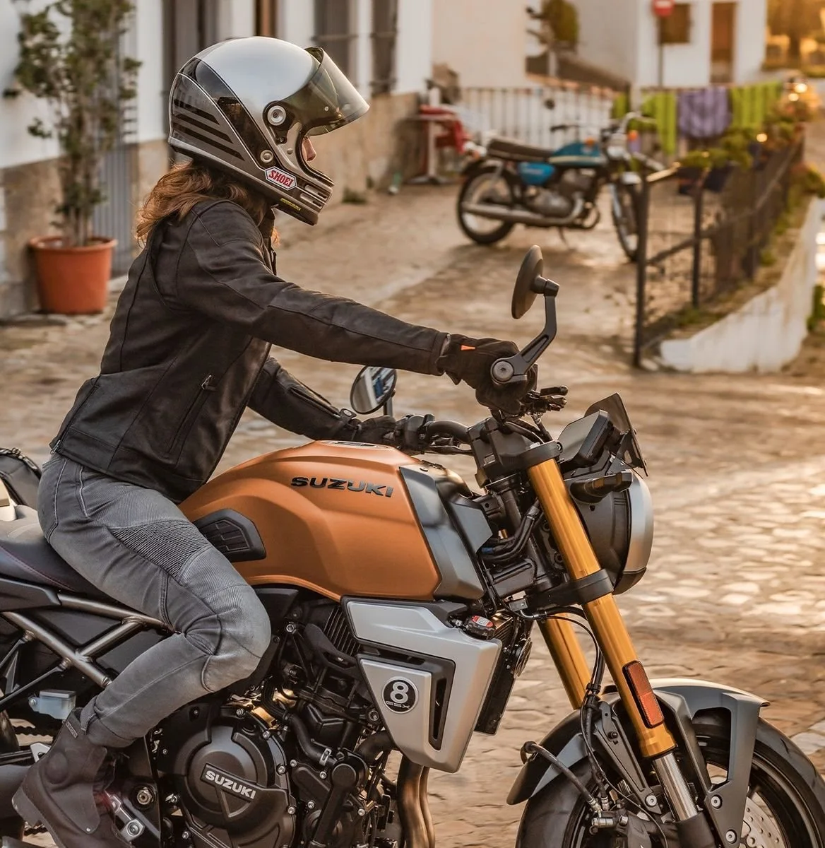 Suzuki GSX-8T