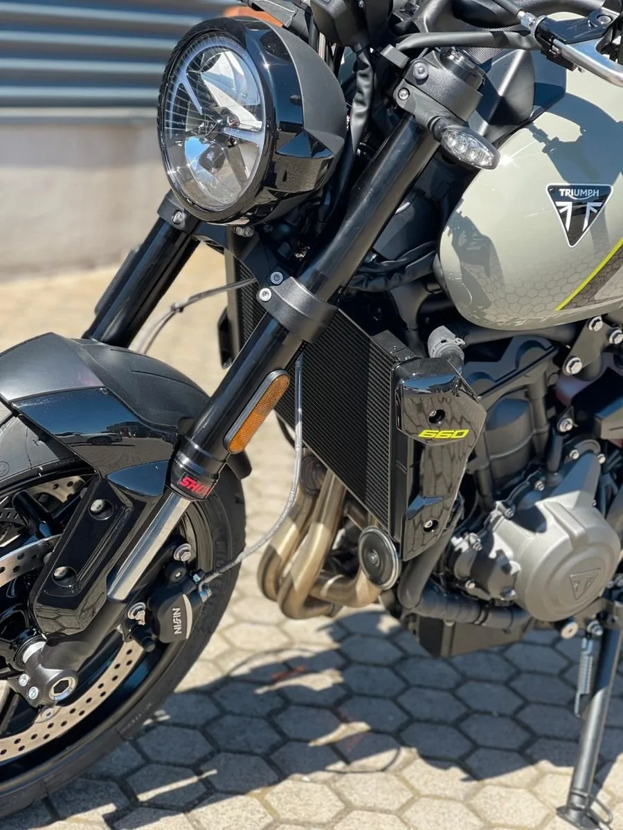 Triumph Trident 660