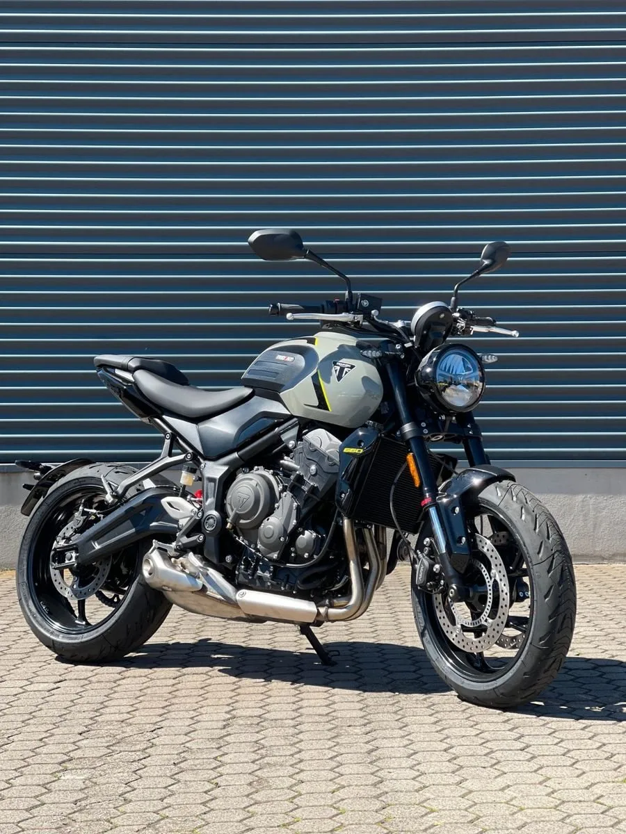 Triumph Trident 660