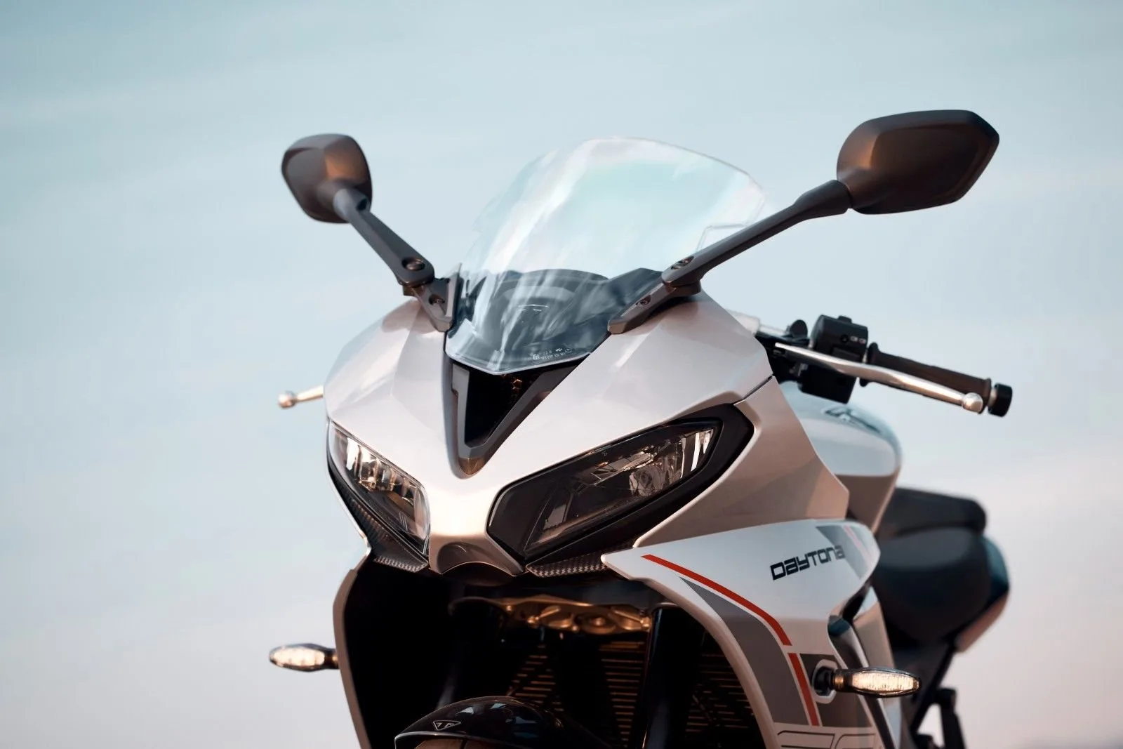 Triumph Daytona 660