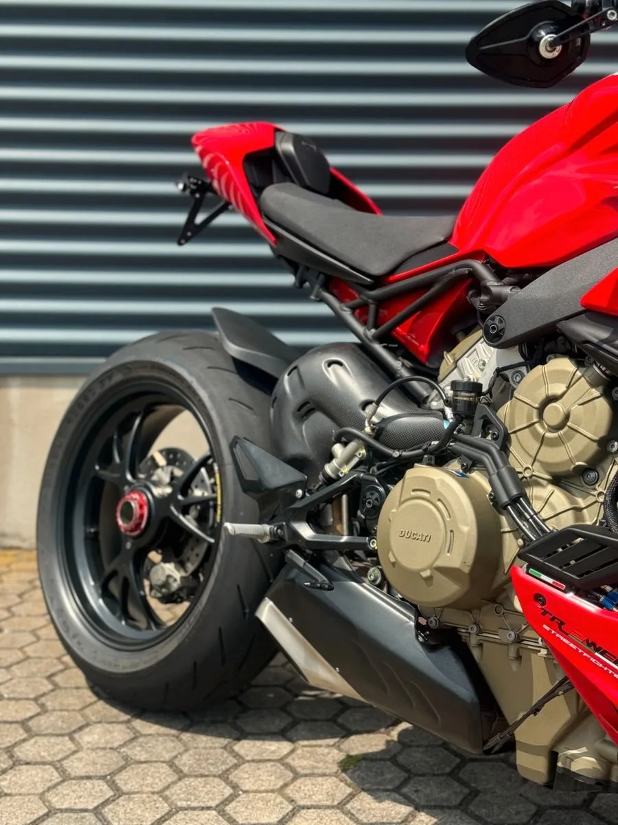 Ducati Streetfighter V4 S