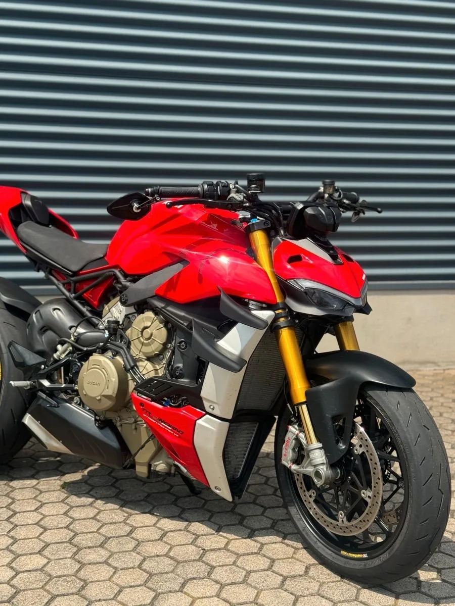 Ducati Streetfighter V4 S