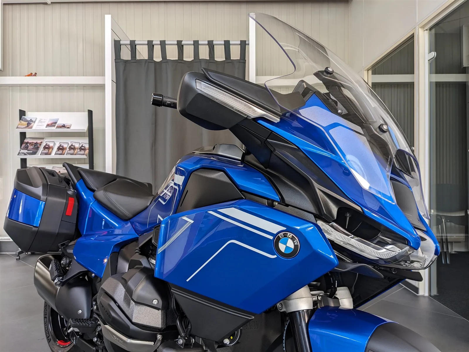 BMW R 1300 RT Windschild Komfort hoch