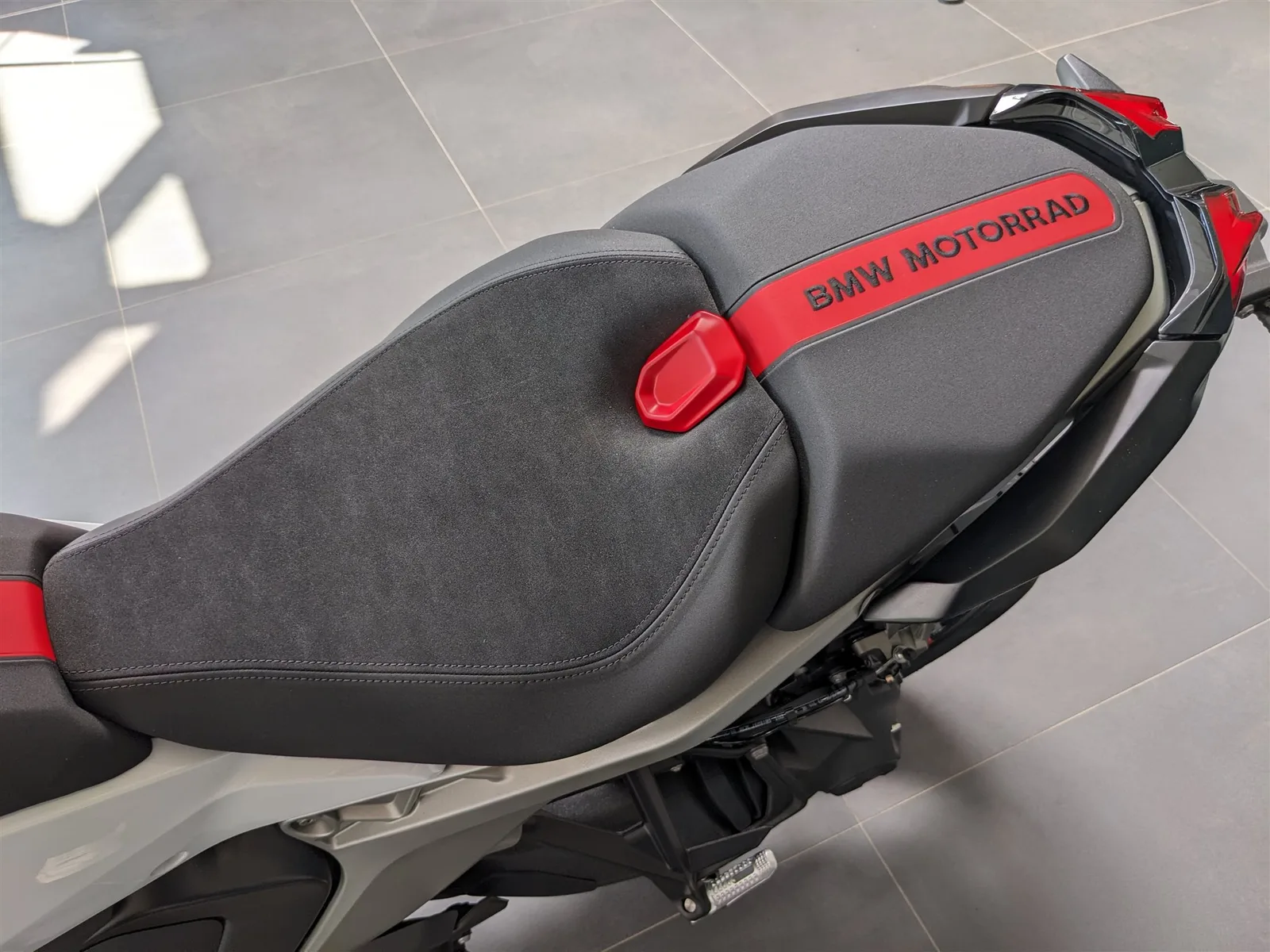 BMW R 1300 RS Performance, Akrapovic