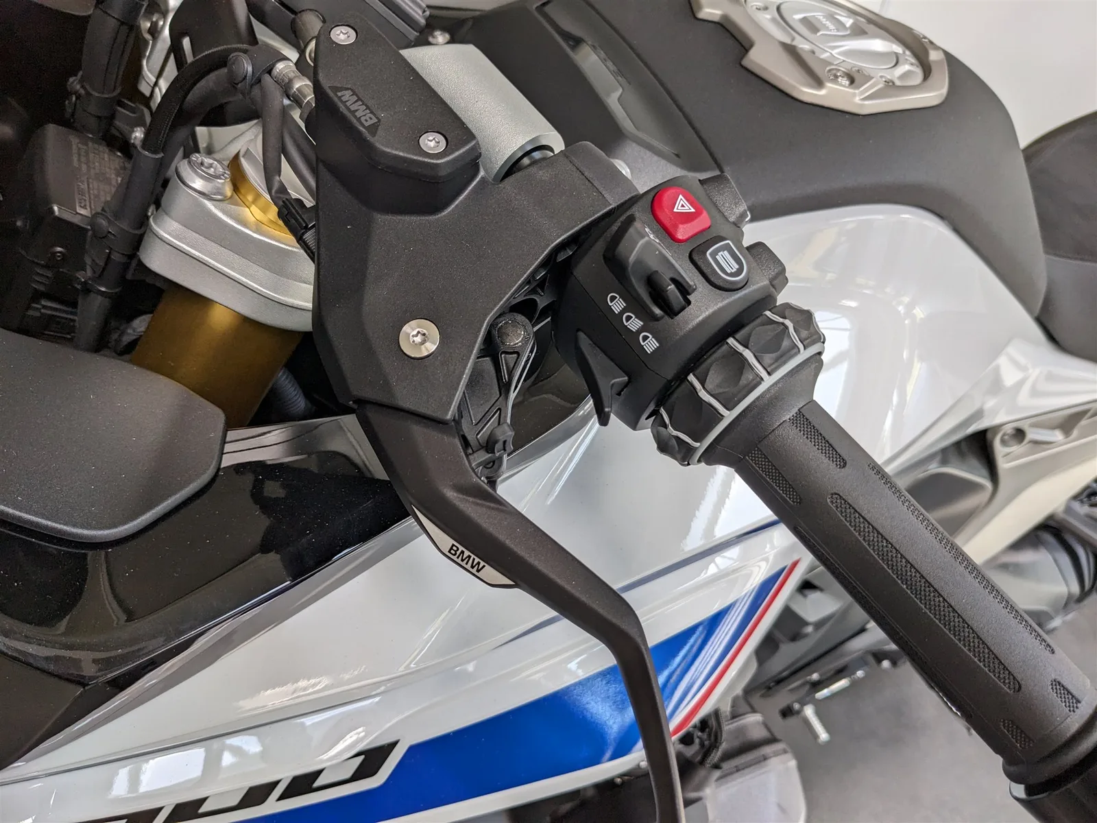 BMW R 1300 RS Performance, Akrapovic