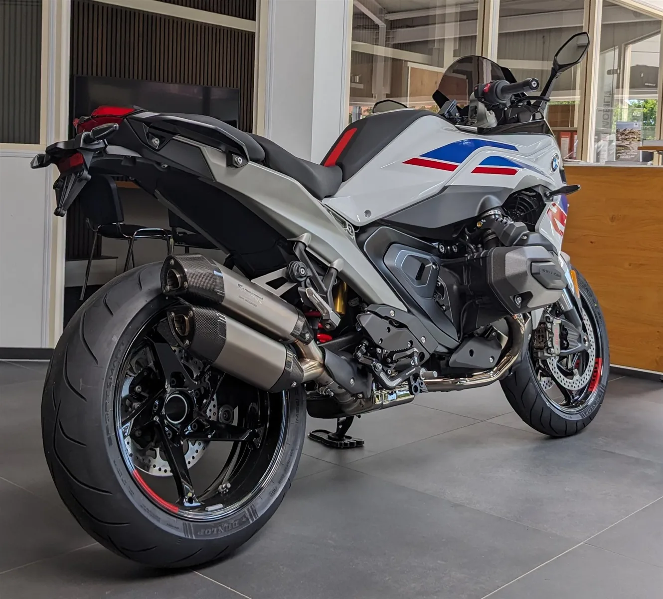 BMW R 1300 RS Performance, Akrapovic