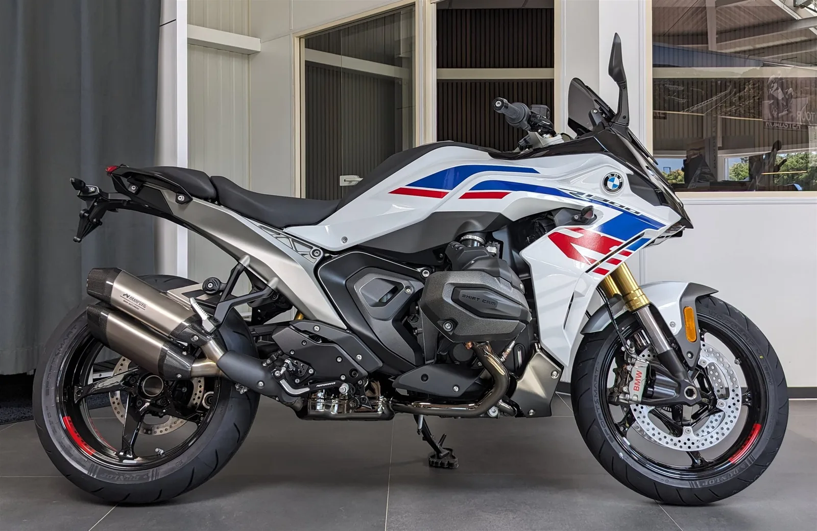 BMW R 1300 RS Performance, Akrapovic