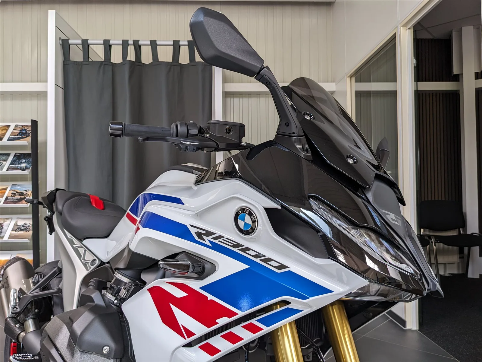BMW R 1300 RS Performance, Akrapovic