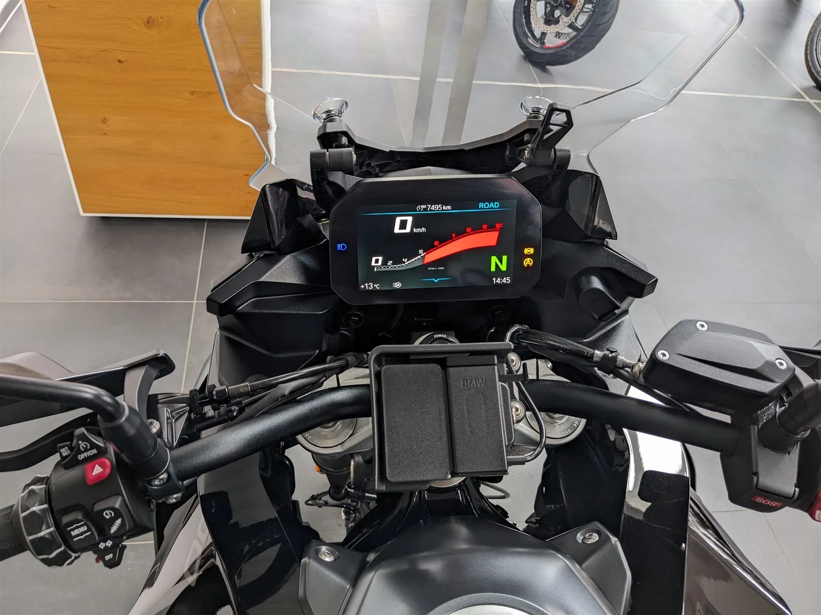 BMW F 900 XR Triple Black Komfort Dynamik Paket