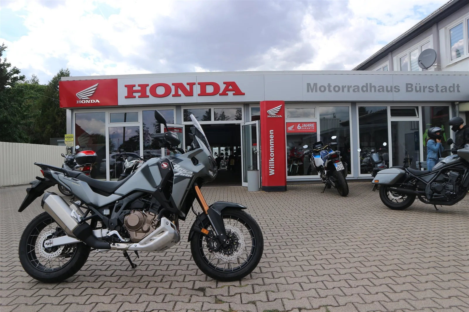 Honda CRF1100L Africa Twin ES Honda Africa Twin Adventure Sport mit ES Fahrwerk und 6 Jahren Garantie
