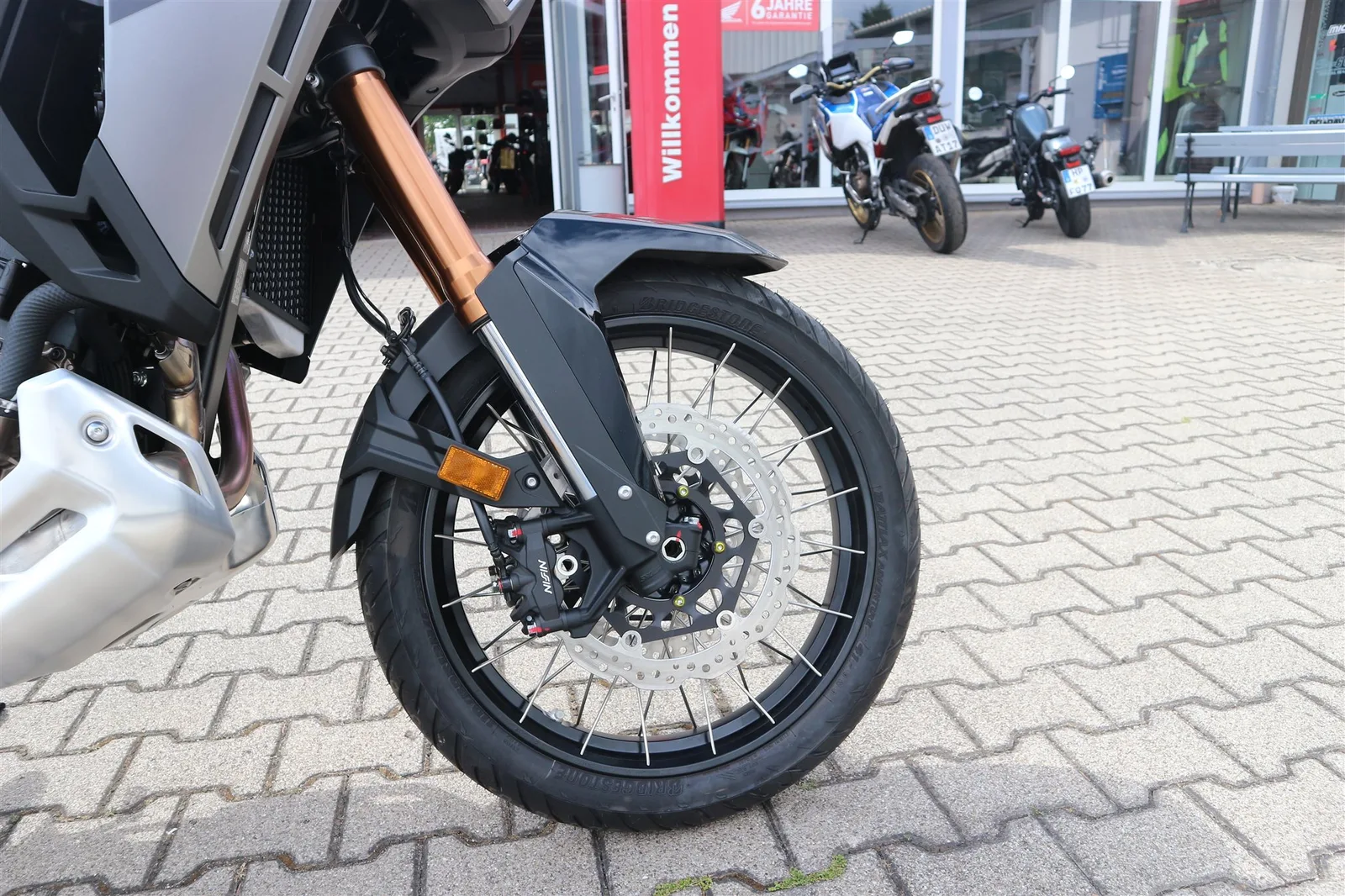 Honda CRF1100L Africa Twin ES Honda Africa Twin Adventure Sport mit ES Fahrwerk und 6 Jahren Garantie
