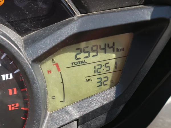 Honda VFR 1200 F Sehr gepflegte Honda VFR1200F SC63 mit einem Jahr Garantie