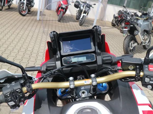 Honda CRF1100L Africa Twin Adventure Sports DCT Honda CRF1100 Africa Twin Adventure Sports DCT, ES Fahrwerk und 6 Jahre Garantie ab Tag der Erstzulassung