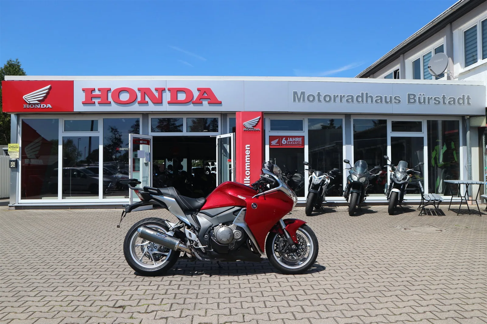 Honda VFR 1200 F Sehr gepflegte Honda VFR1200F SC63 mit einem Jahr Garantie