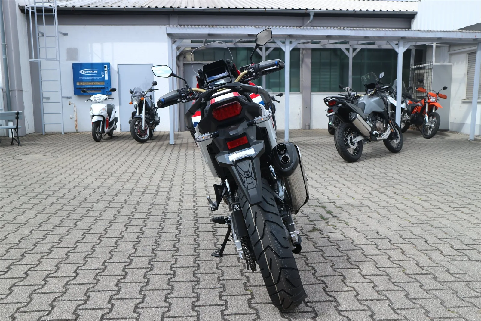 Honda CRF1100L Africa Twin Adventure Sports DCT Honda CRF1100 Africa Twin Adventure Sports DCT, ES Fahrwerk und 6 Jahre Garantie ab Tag der Erstzulassung