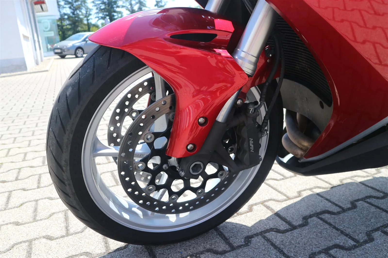 Honda VFR 1200 F Sehr gepflegte Honda VFR1200F SC63 mit einem Jahr Garantie
