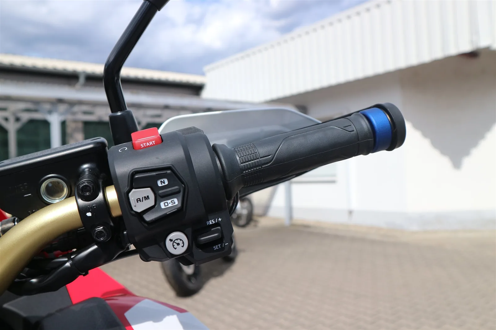 Honda CRF1100L Africa Twin Adventure Sports DCT Honda CRF1100 Africa Twin Adventure Sports DCT, ES Fahrwerk und 6 Jahre Garantie ab Tag der Erstzulassung