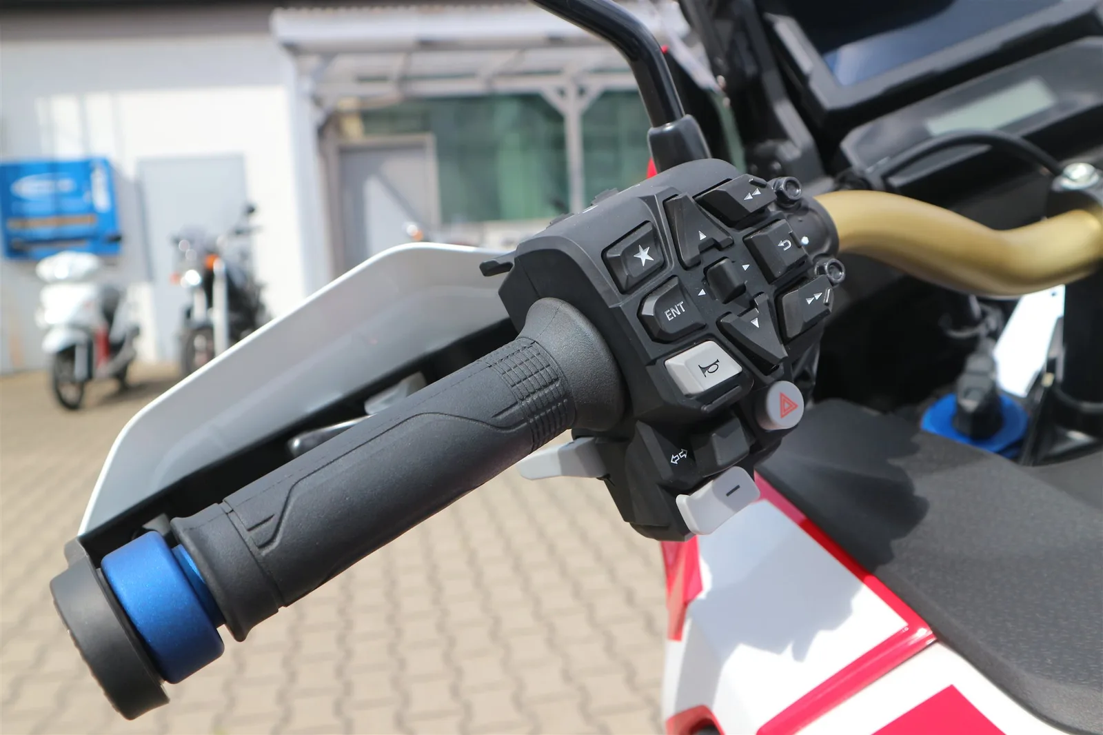 Honda CRF1100L Africa Twin Adventure Sports DCT Honda CRF1100 Africa Twin Adventure Sports DCT, ES Fahrwerk und 6 Jahre Garantie ab Tag der Erstzulassung