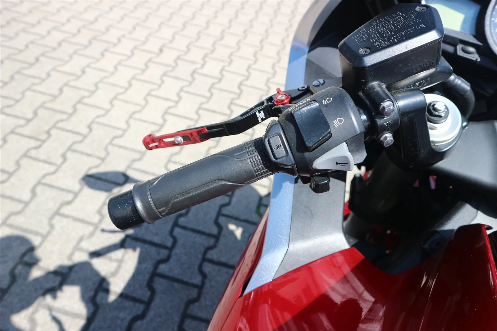 Honda VFR 1200 F Sehr gepflegte Honda VFR1200F SC63 mit einem Jahr Garantie