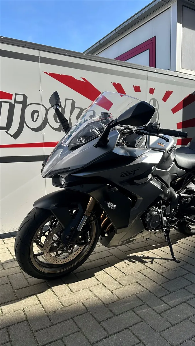 Suzuki GSX-S1000GT