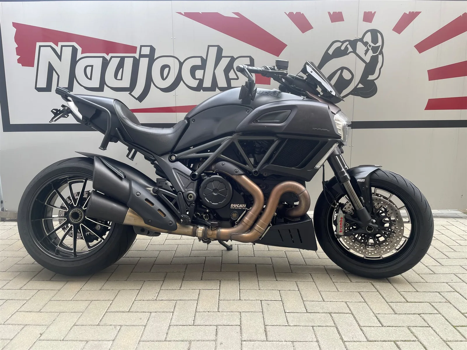 Ducati Diavel 1200