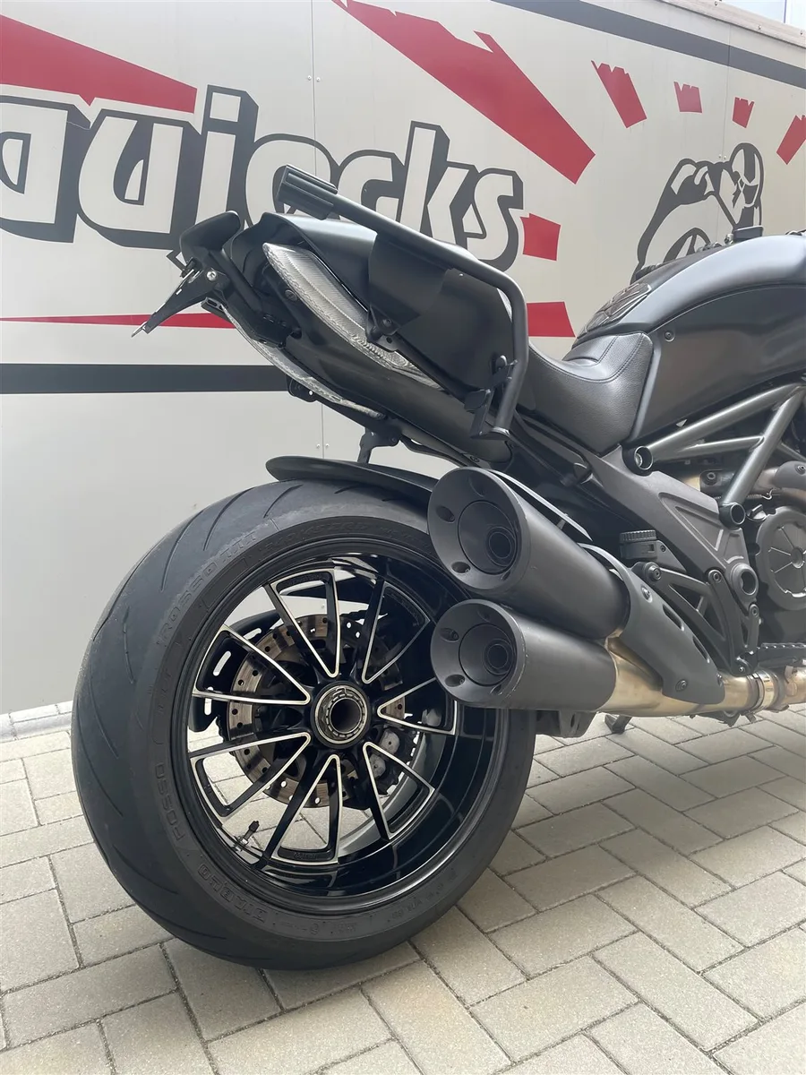 Ducati Diavel 1200