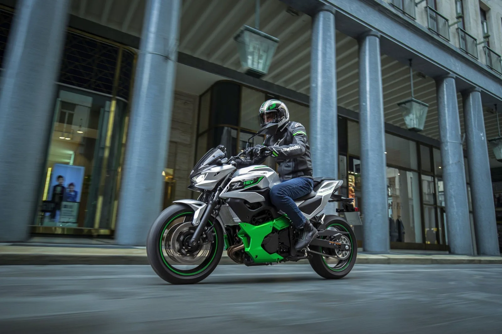 Kawasaki Z7 Hybrid Vorführer