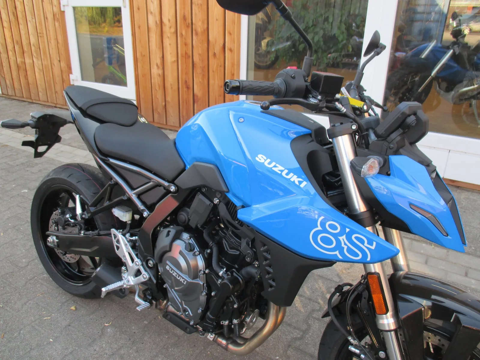 Suzuki GSX-8S