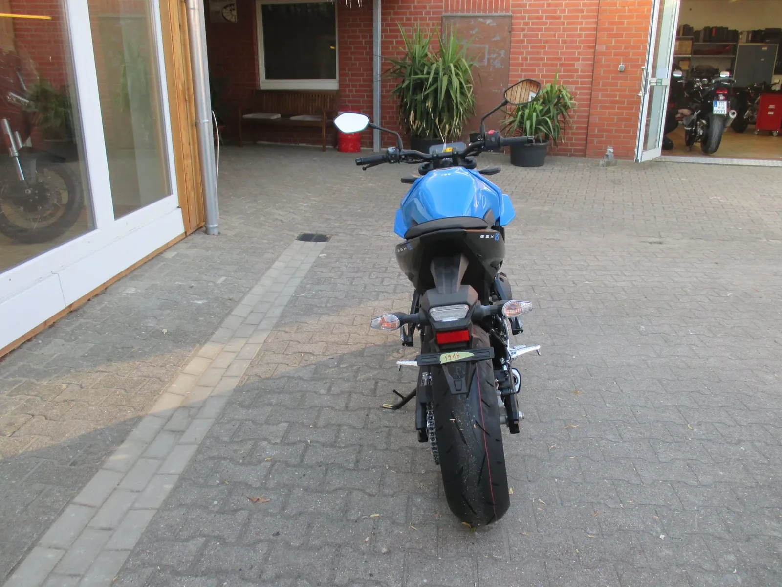 Suzuki GSX-8S