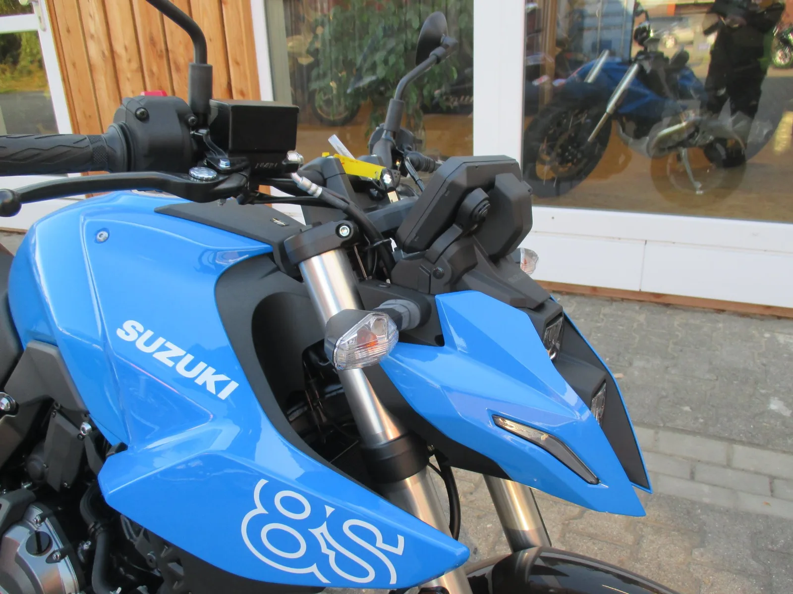 Suzuki GSX-8S