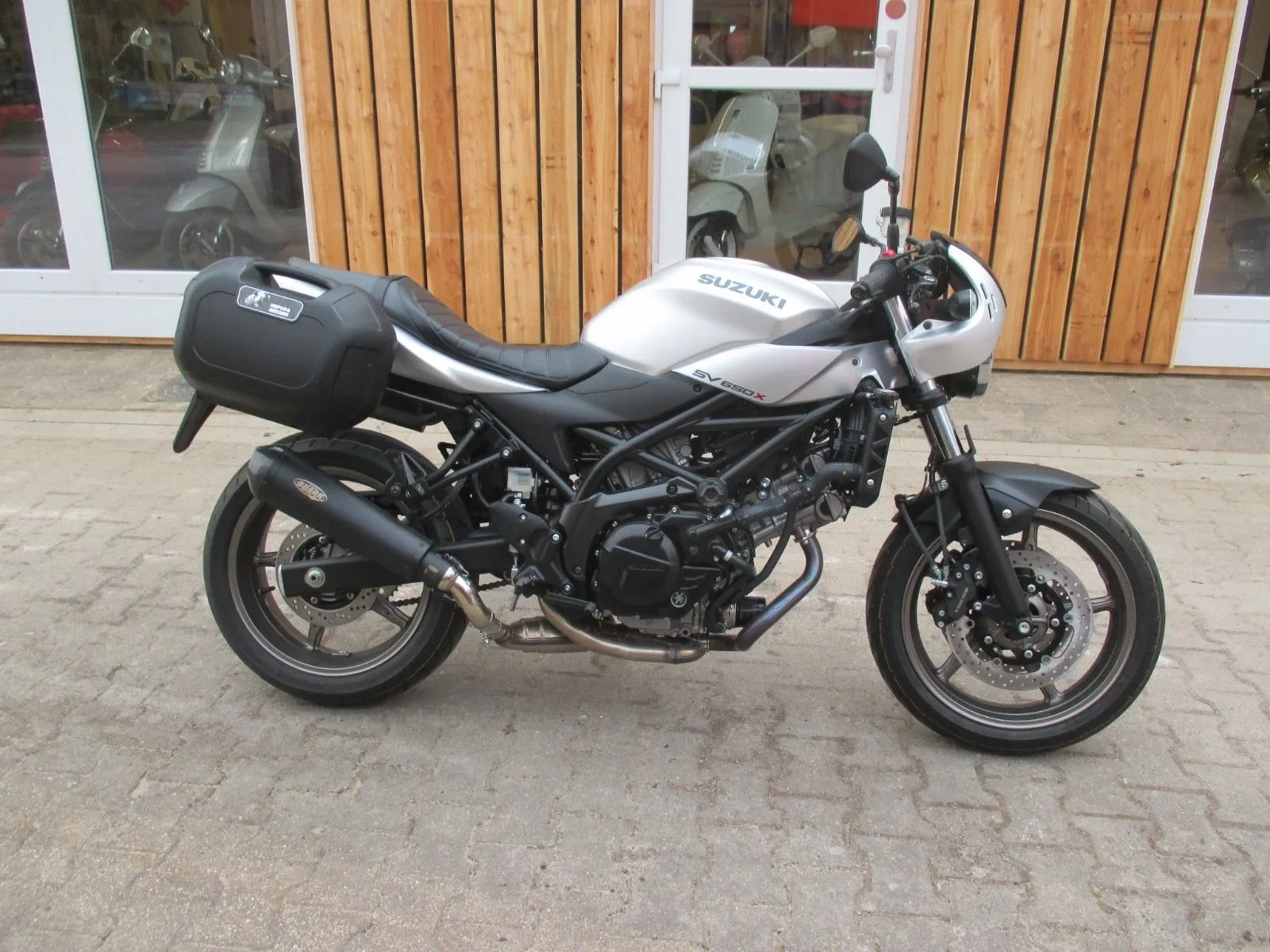 Suzuki SV650X