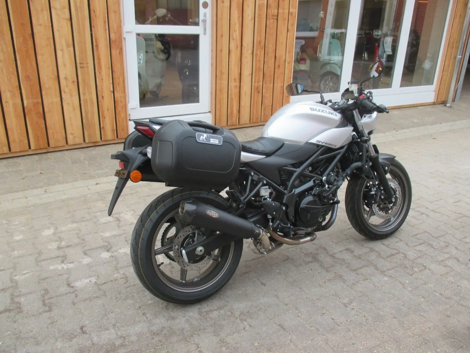 Suzuki SV650X