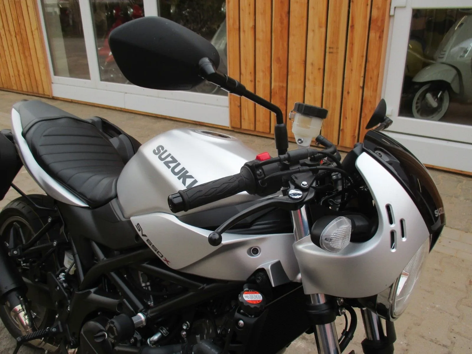 Suzuki SV650X