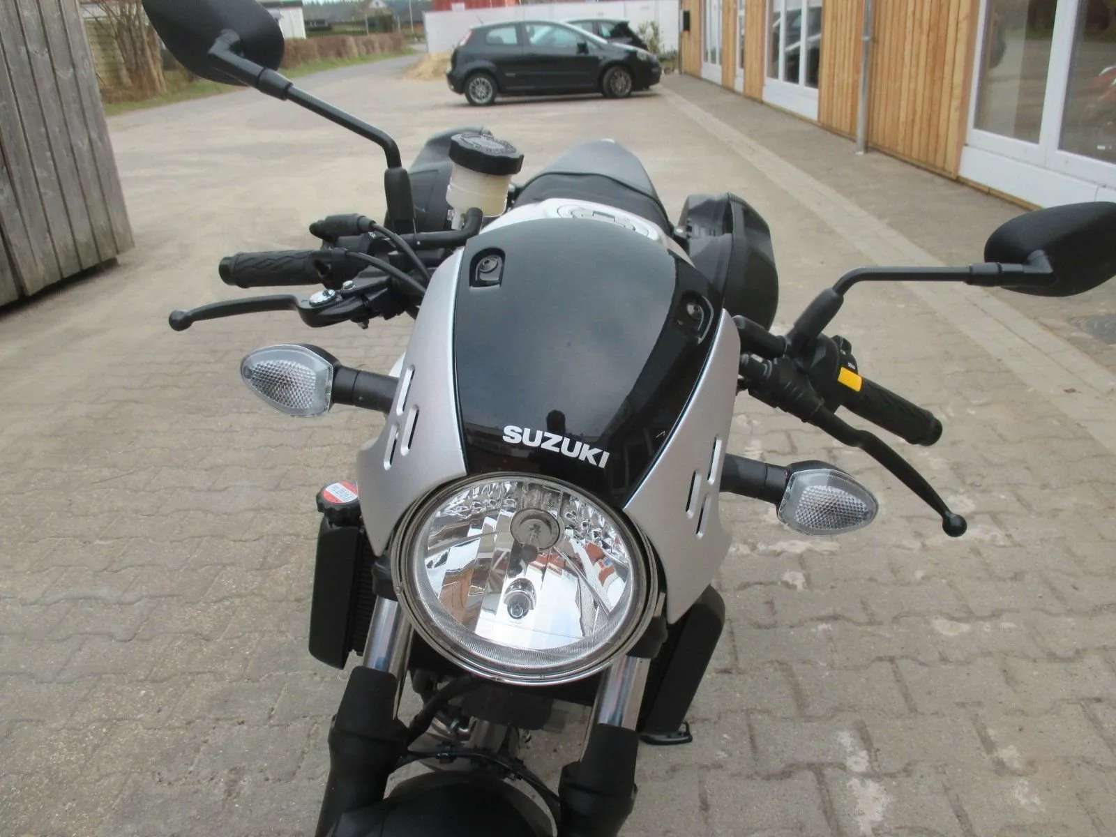 Suzuki SV650X