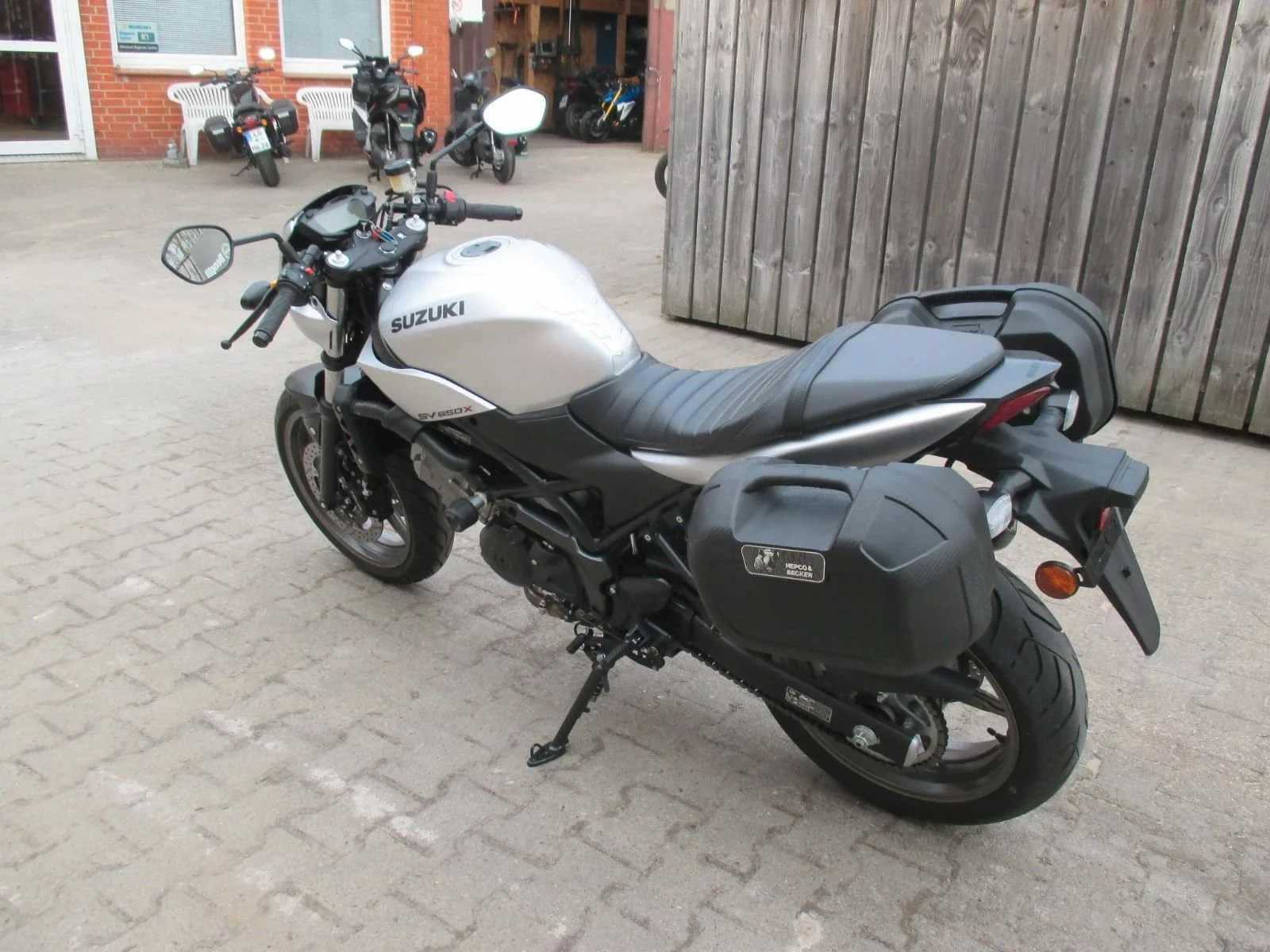 Suzuki SV650X