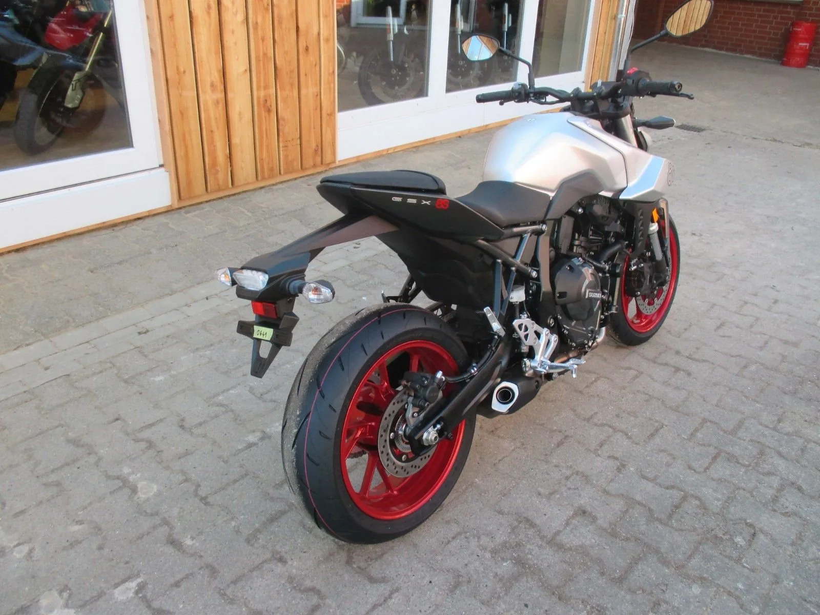 Suzuki GSX-8S