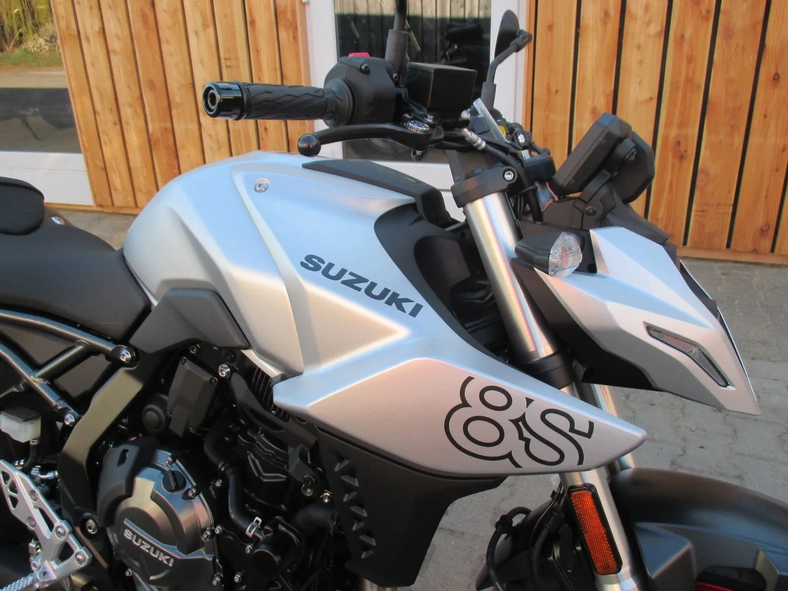 Suzuki GSX-8S