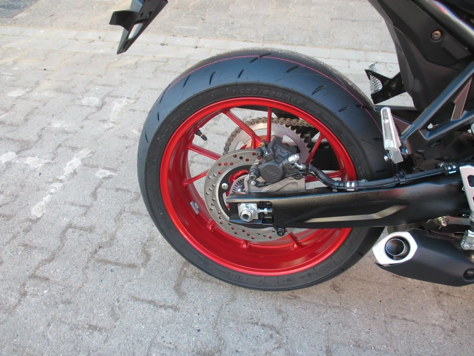 Suzuki GSX-8S