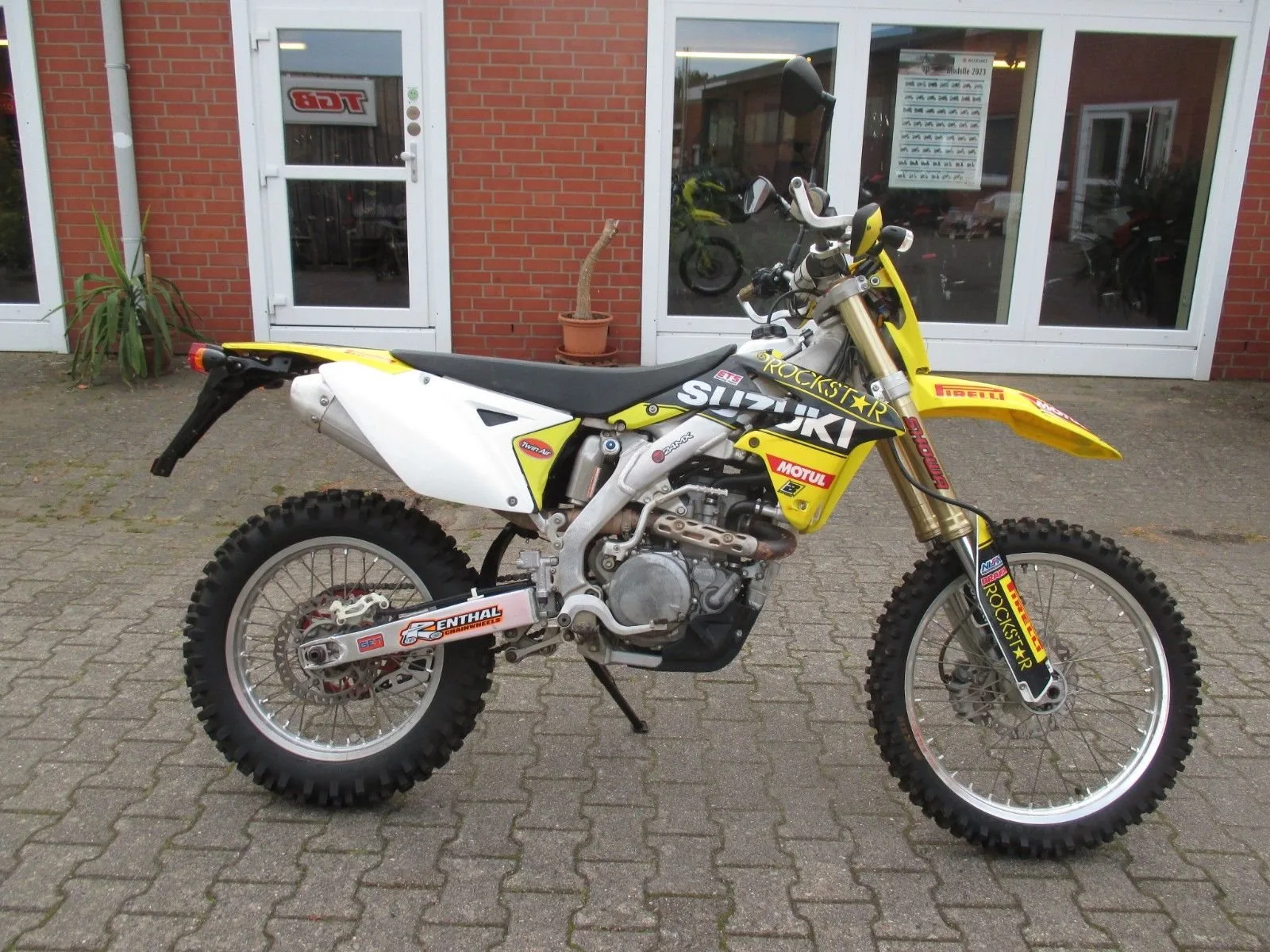Suzuki RMX-450Z Enduro