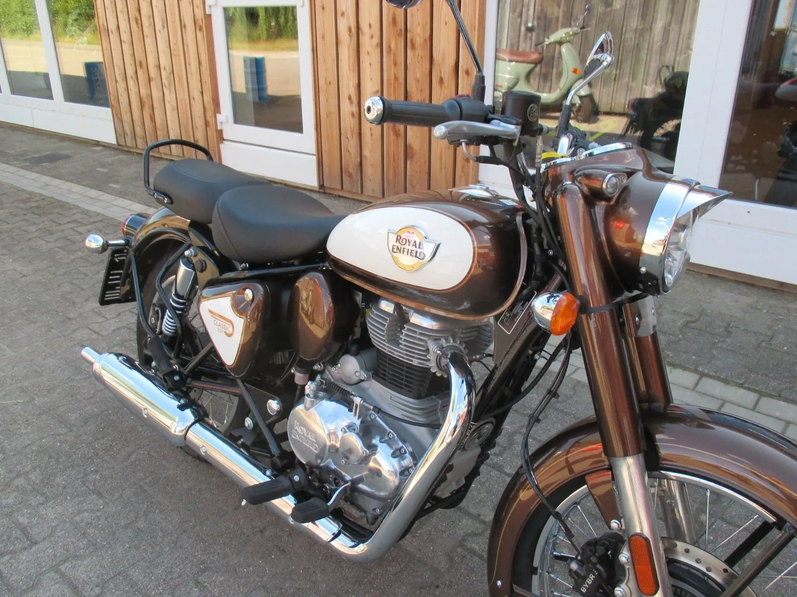 Royal Enfield Classic 350