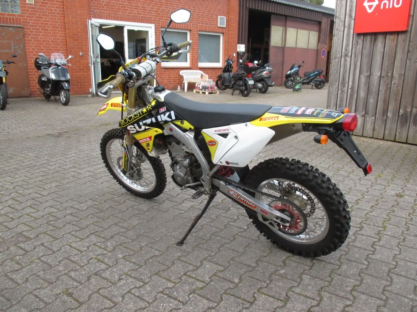 Suzuki RMX-450Z Enduro