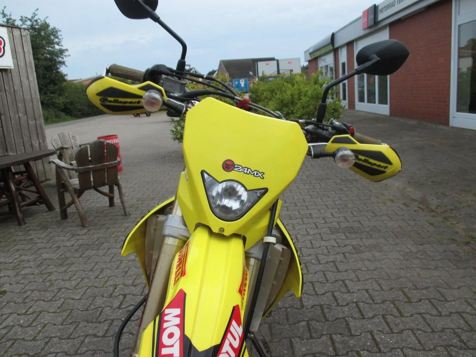 Suzuki RMX-450Z Enduro