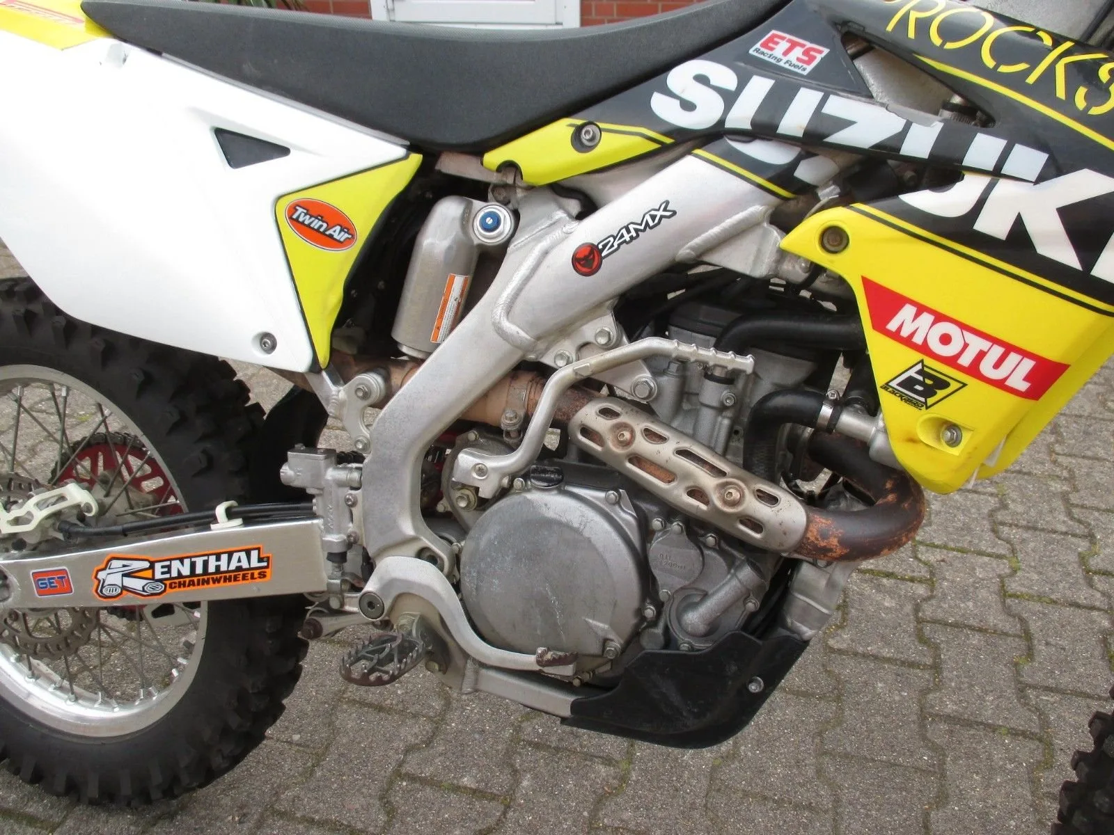 Suzuki RMX-450Z Enduro