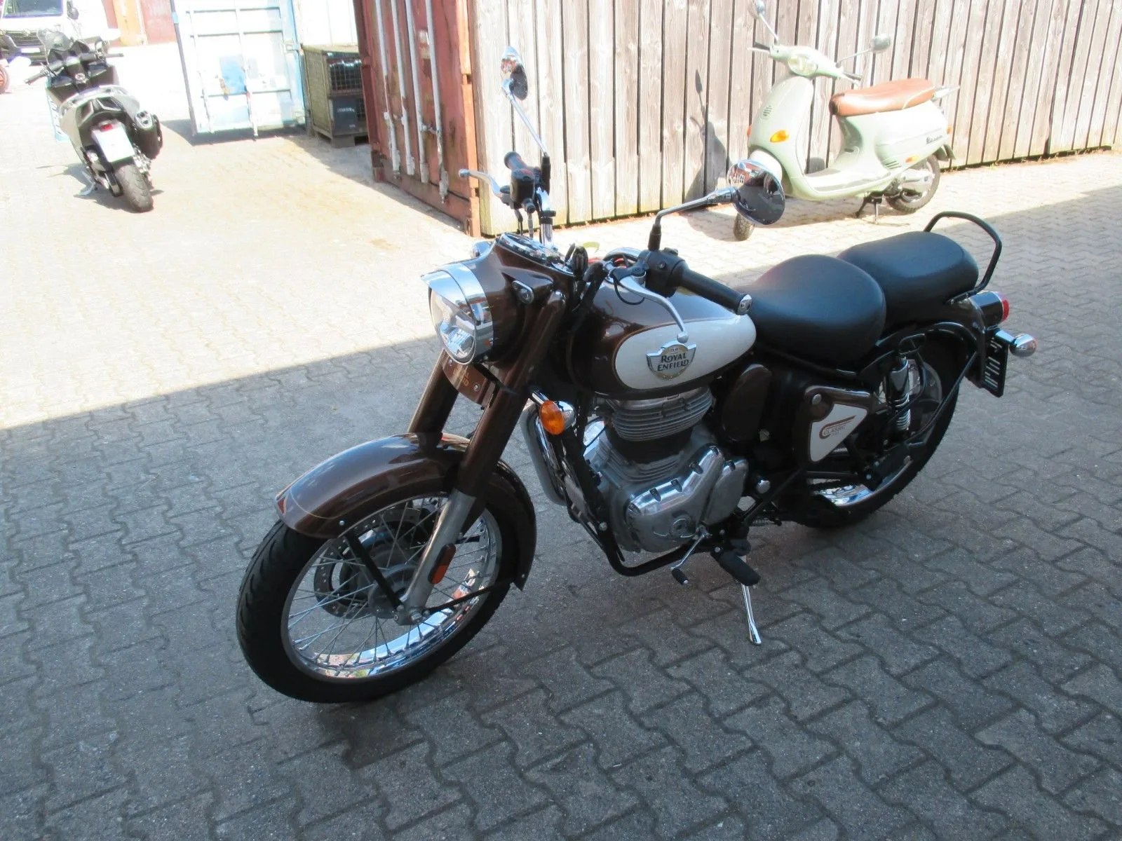 Royal Enfield Classic 350