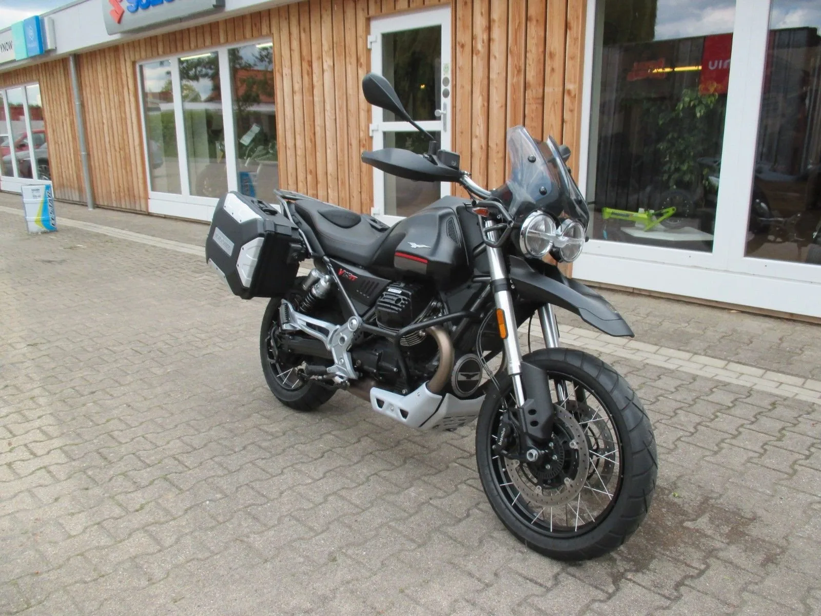Moto Guzzi V85 TT