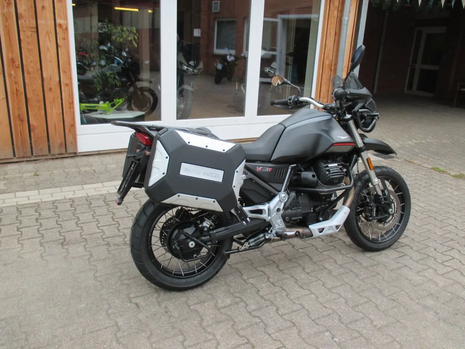 Moto Guzzi V85 TT