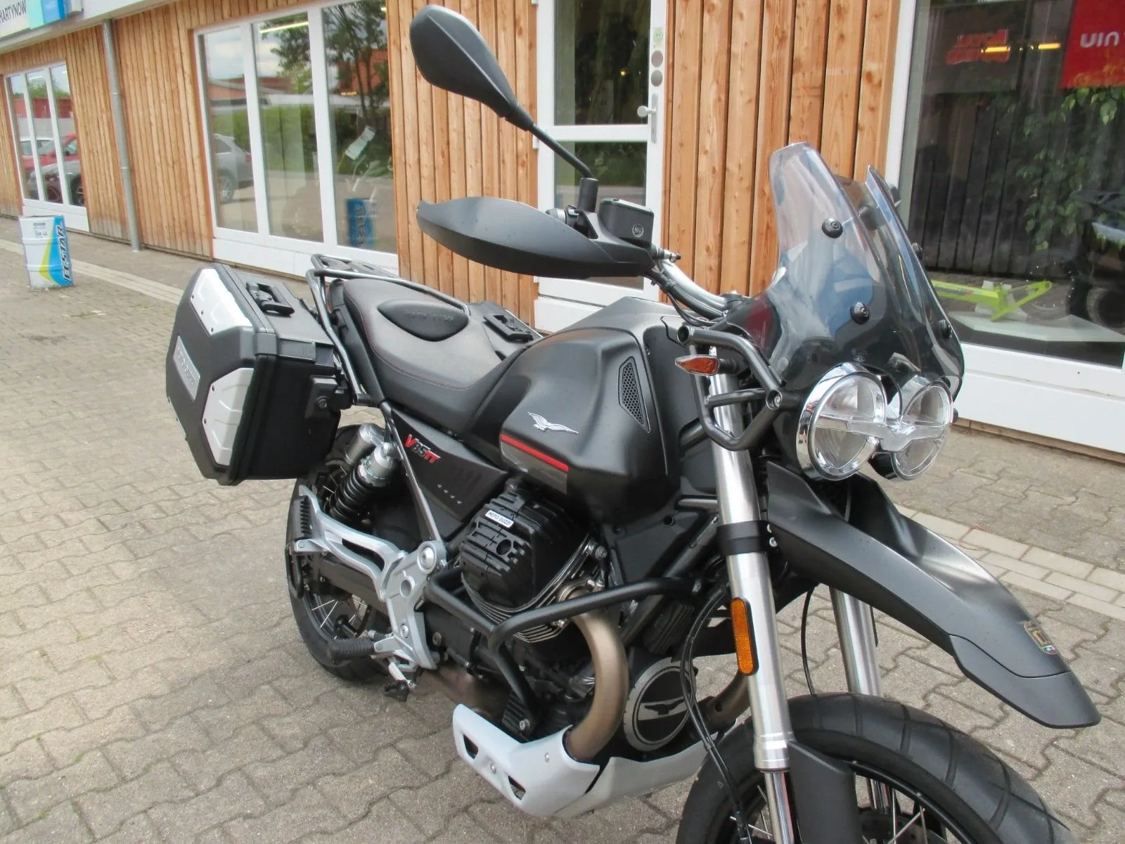 Moto Guzzi V85 TT